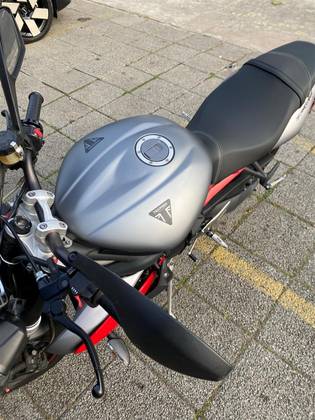 TRIUMPH STREET TRIPLE R ABS 